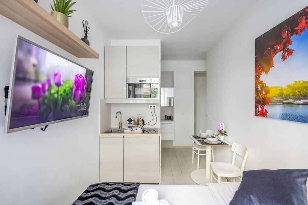 Cozy Studio Near The Eiffel Tower Paris Exterior photo